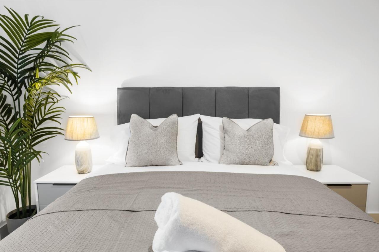 Exoticstay Apartments- 5* Elegant Luxury Centrally Located 2-Bedroom Apt Birmingham Esterno foto